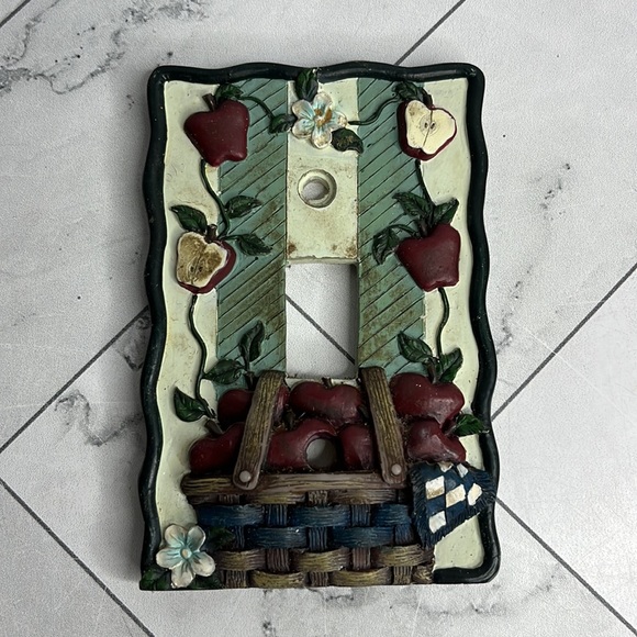 Apple Orchard Kitchen Dining Apples Switchplates set of  4 Light Switch Covers - Picture 3 of 3